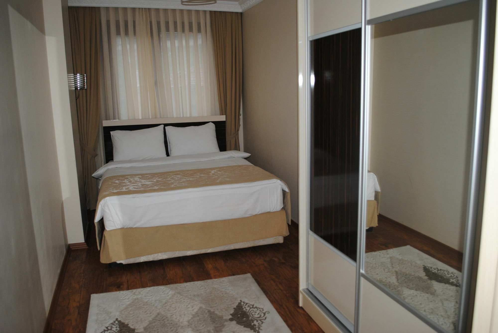 Diamond Suites Residence Истанбул Екстериор снимка